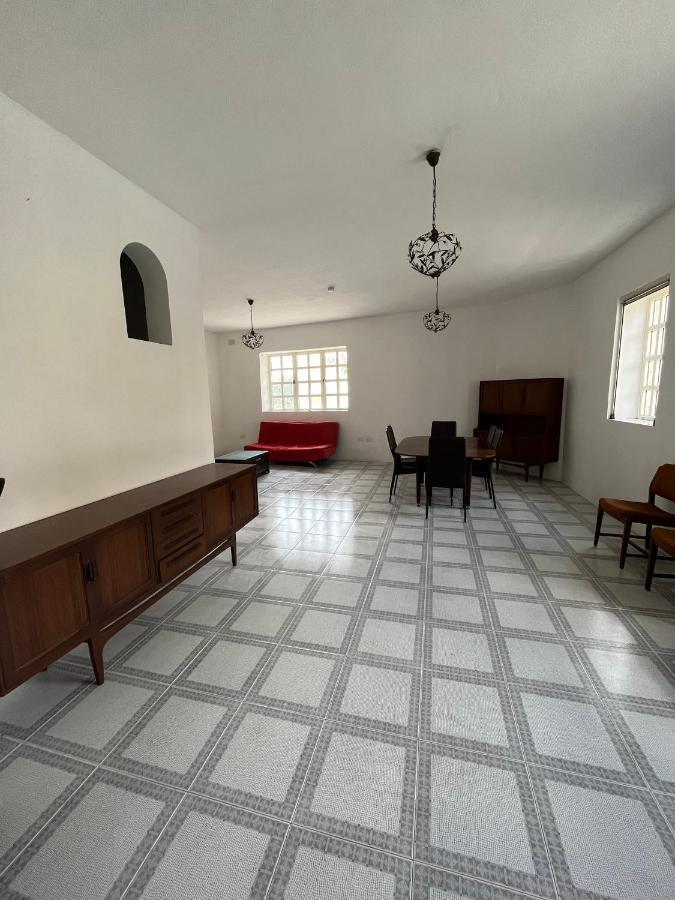 New Aurora 4, Cozy Double, Shared Bath Homestay *